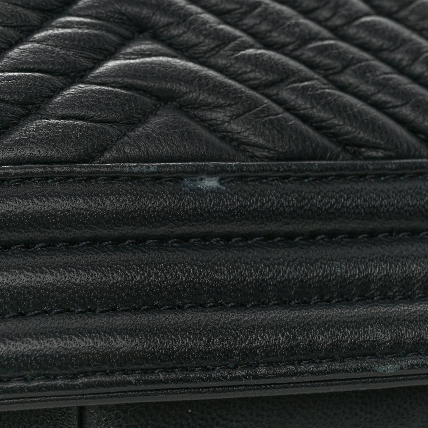 Calfskin Chevron Quilted New Medium Boy Flap Black