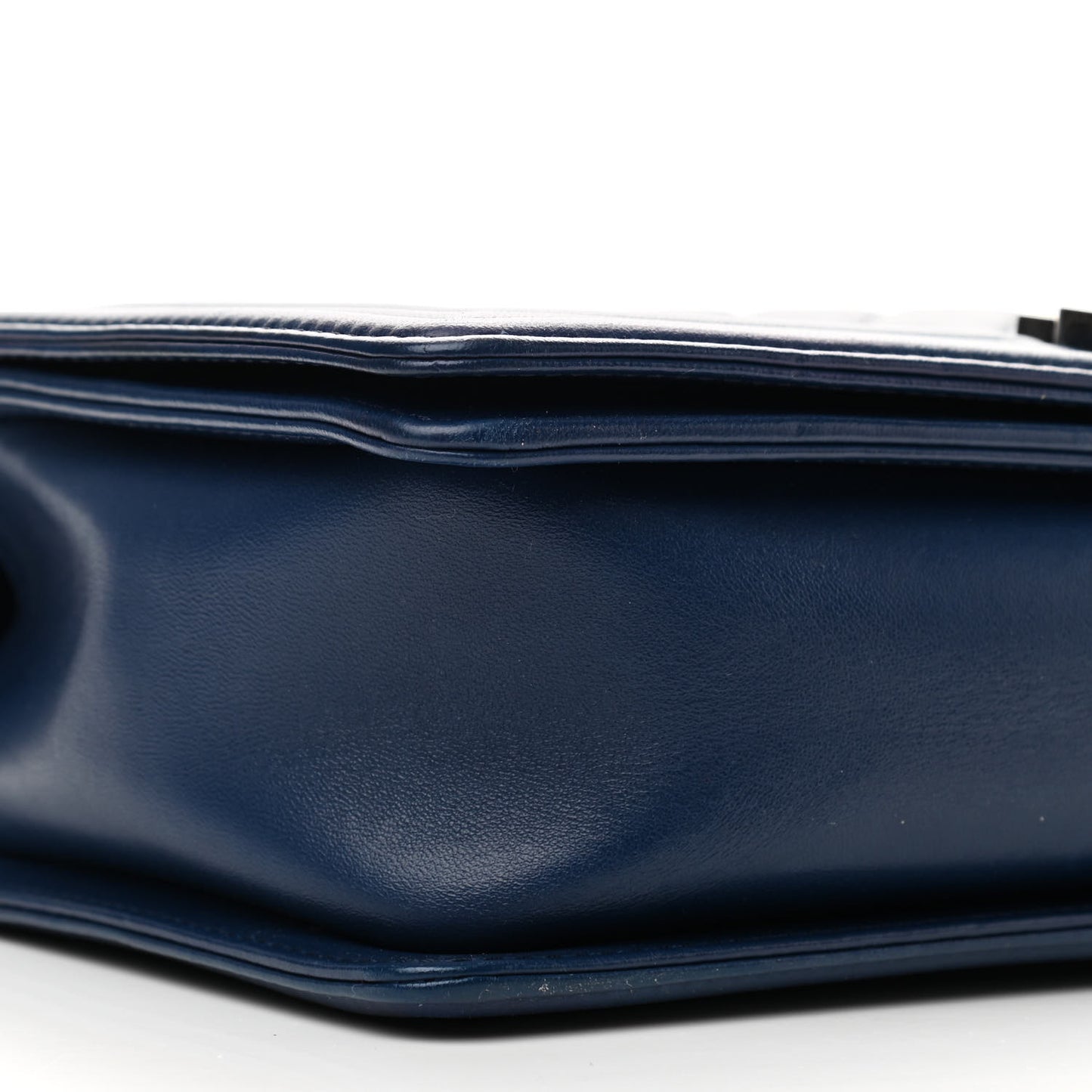 Lambskin Quilted New Medium Boy Flap Navy