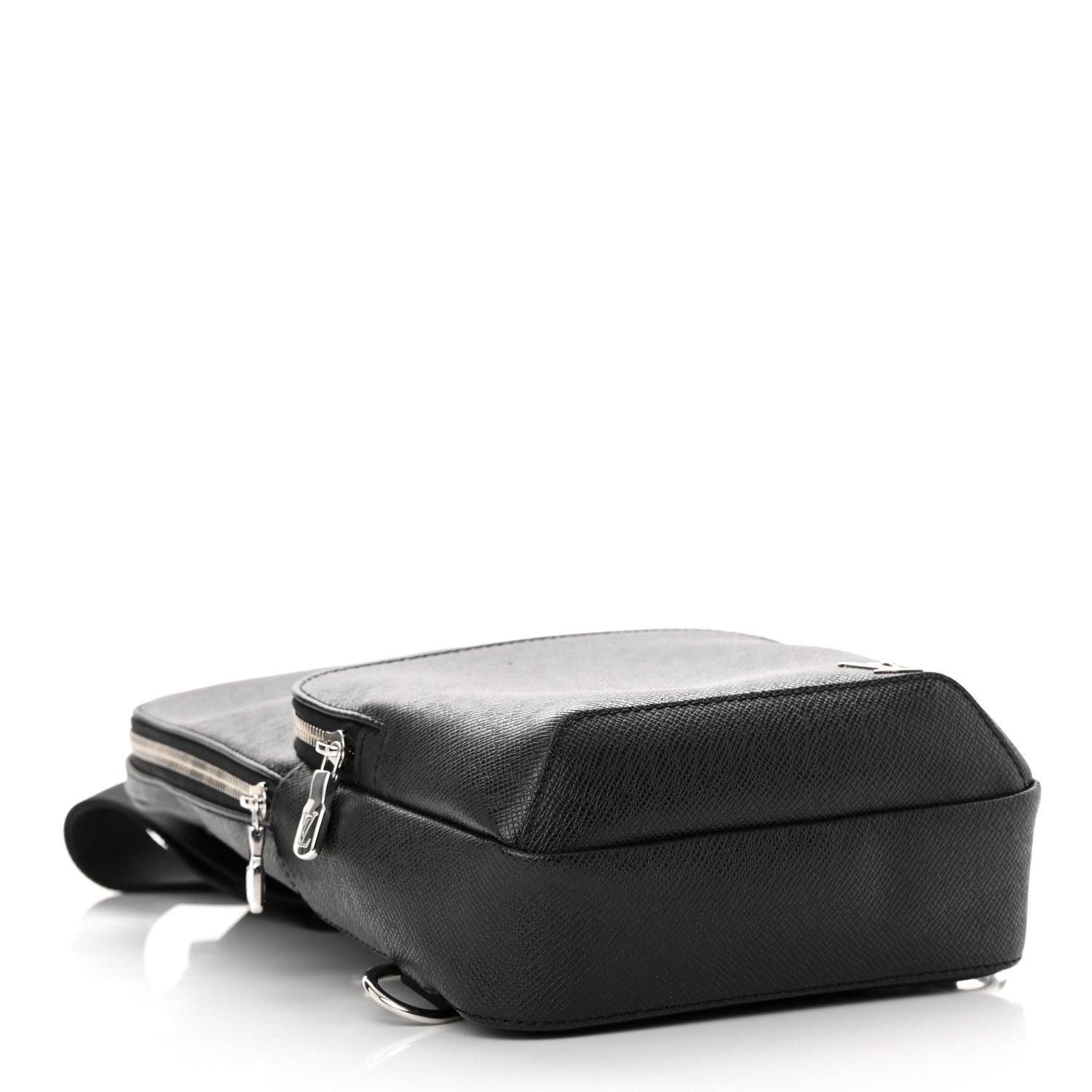 Louis Vuitton Taiga Avenue Sling Bag Ardoise 4 of 12