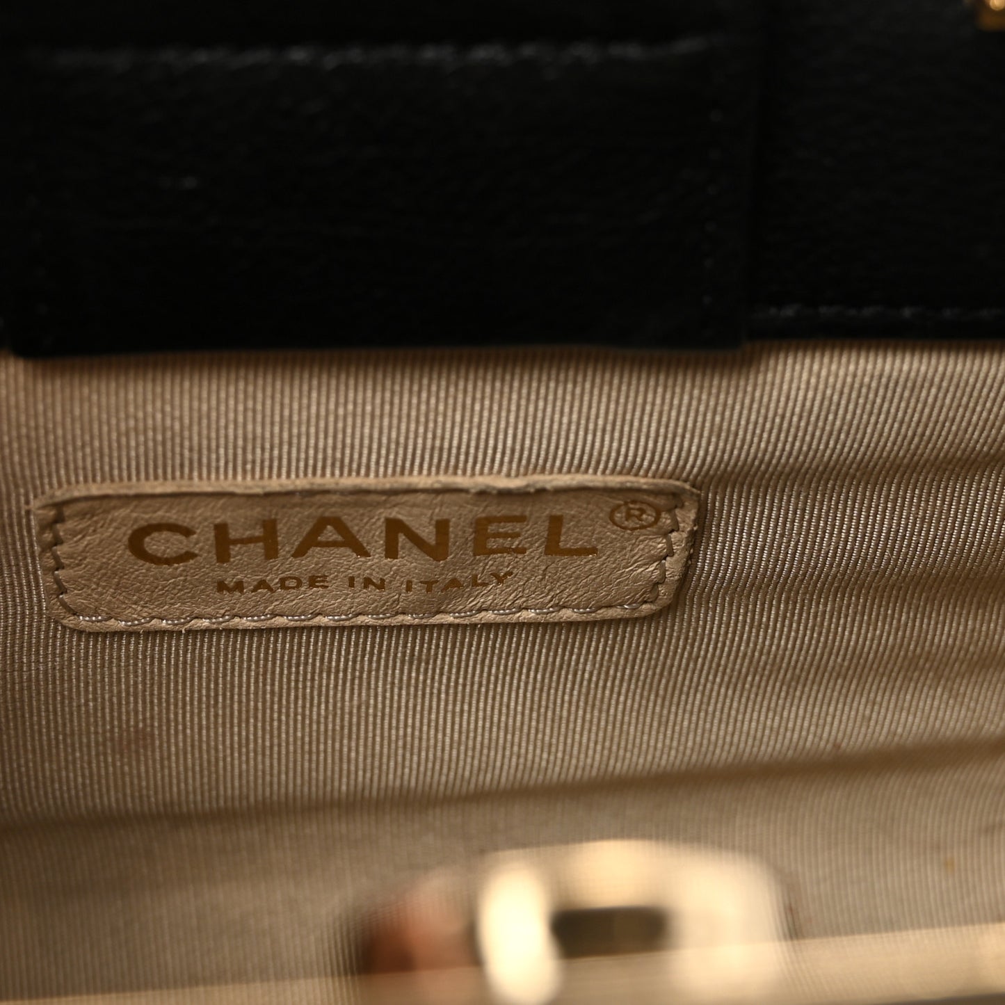 Grained Calfskin Stitched Mini Label Click Shopper Black