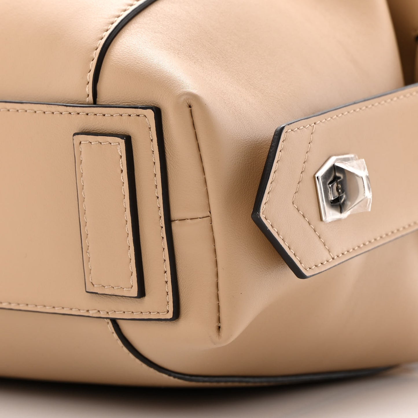 Smooth Calfskin Small Soft Antigona Beige Cappuccino