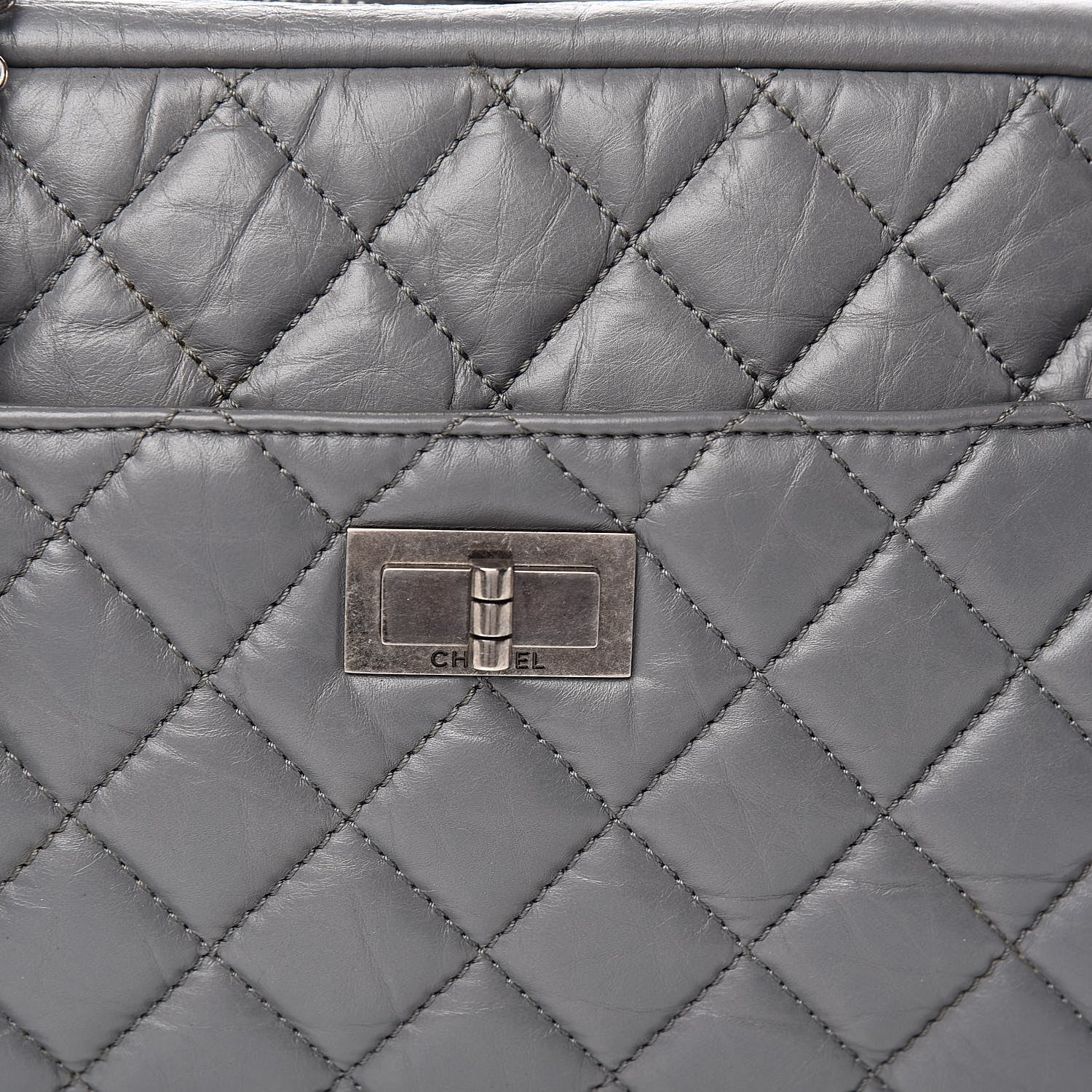 Chanel Aged Calfskin Medium Reissue Camera Case Grey 11 of 12