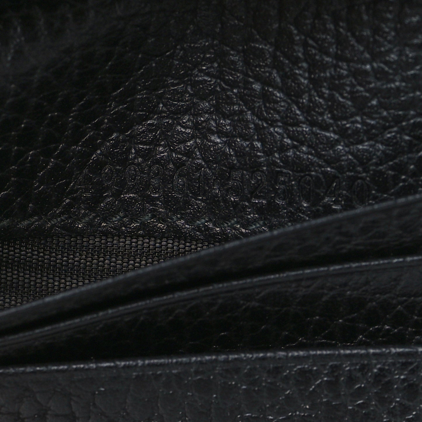 Pebbled Calfskin Butterfly Card Case Black
