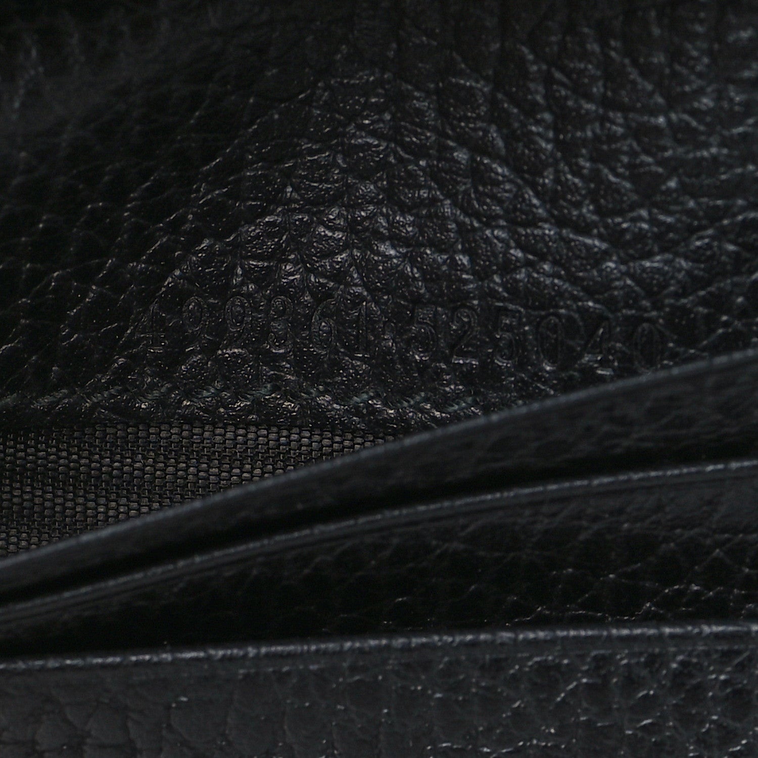 Gucci Pebbled Calfskin Butterfly Card Case Black 7 of 8