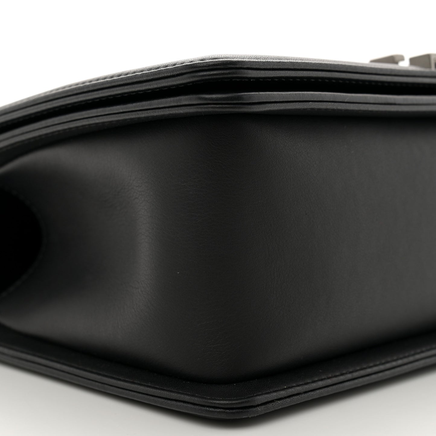Lambskin Quilted Medium Boy Flap Black