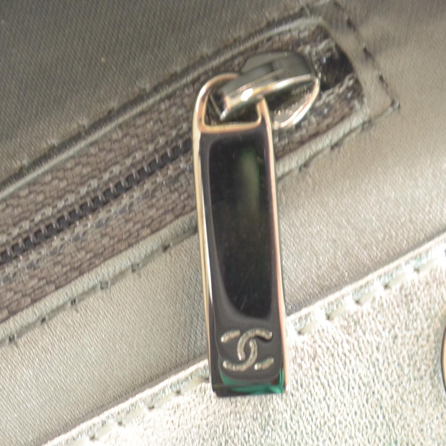 Vinyl Ice Cube Large Flap Bag