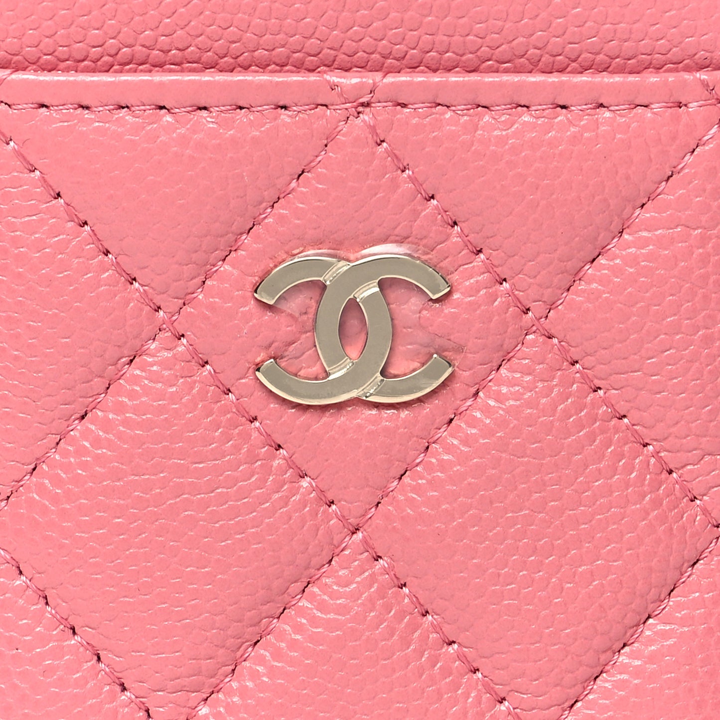 Caviar Quilted Zip Card Holder Pink