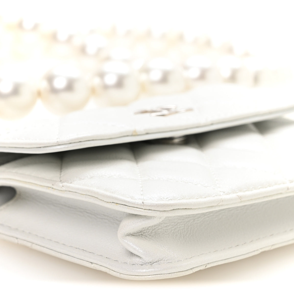 Calfskin Quilted Mini Maxi Pearls Wallet On Chain WOC White
