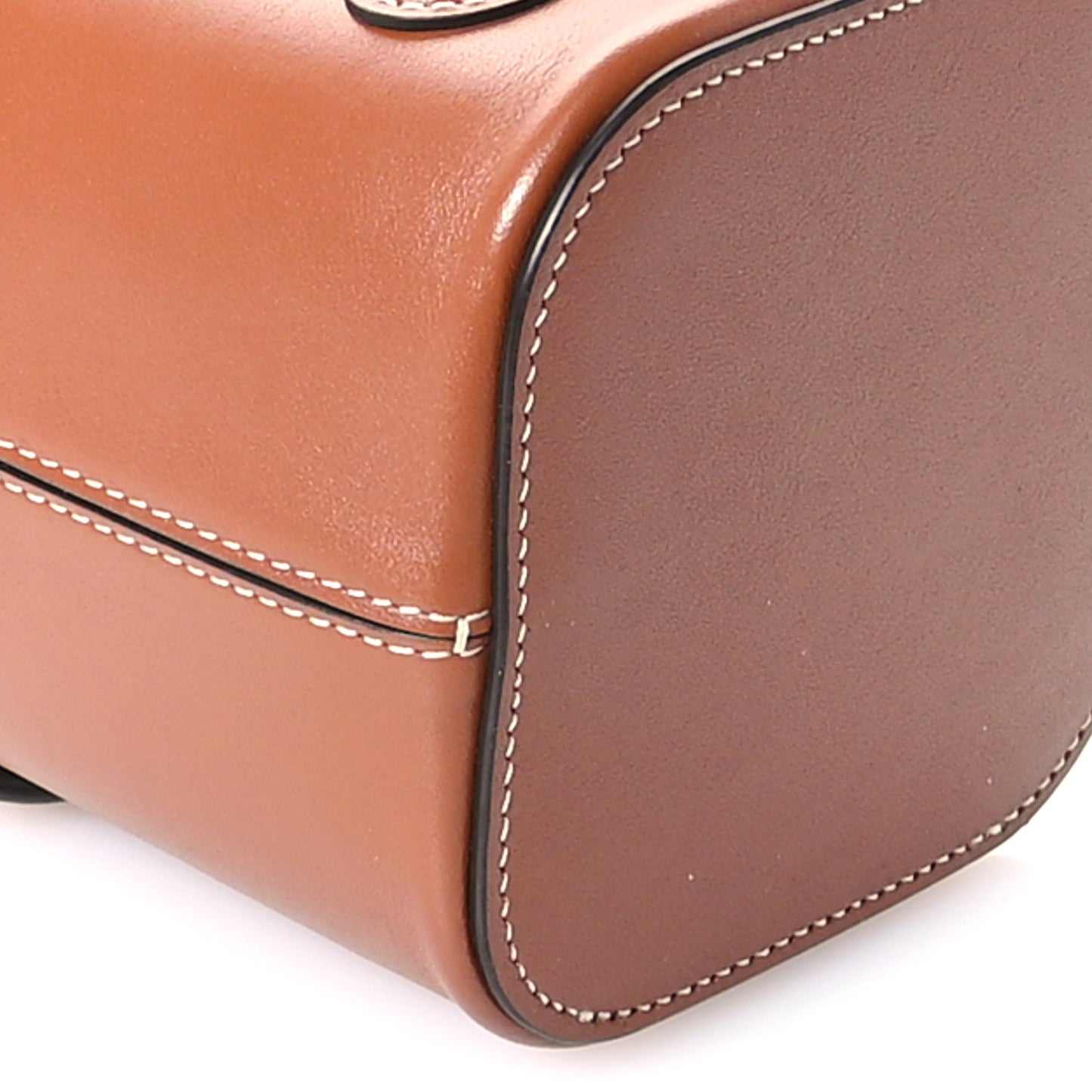 Smooth Calfskin Small Cuir Triomphe Box Tan