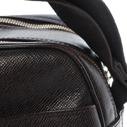 Louis Vuitton Taiga Reporter Messenger Grizzli 12 of 16