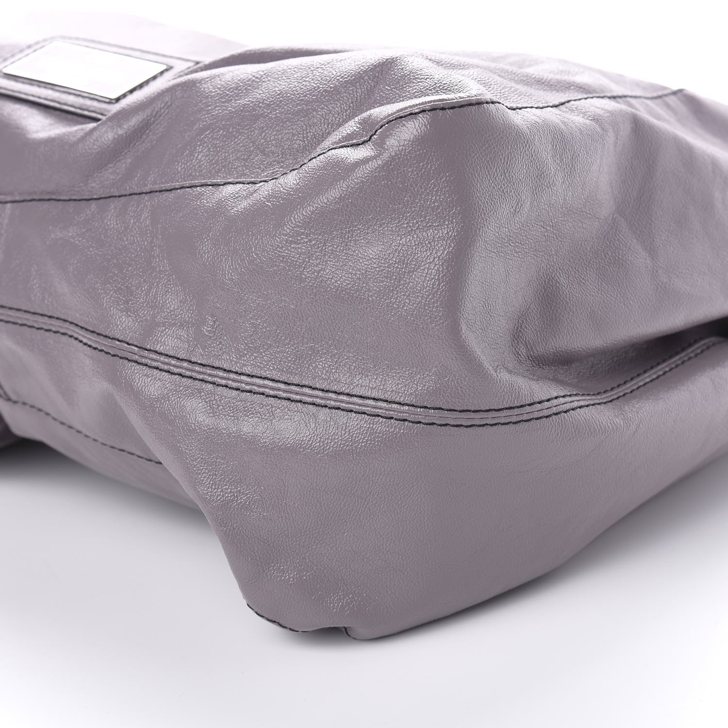 Valentino Garavani Patent Lacca Large Nuage Bow Hobo Lilac 9 of 10