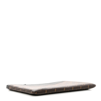 Louis Vuitton Monogram Daily Pouch Black 4 of 7