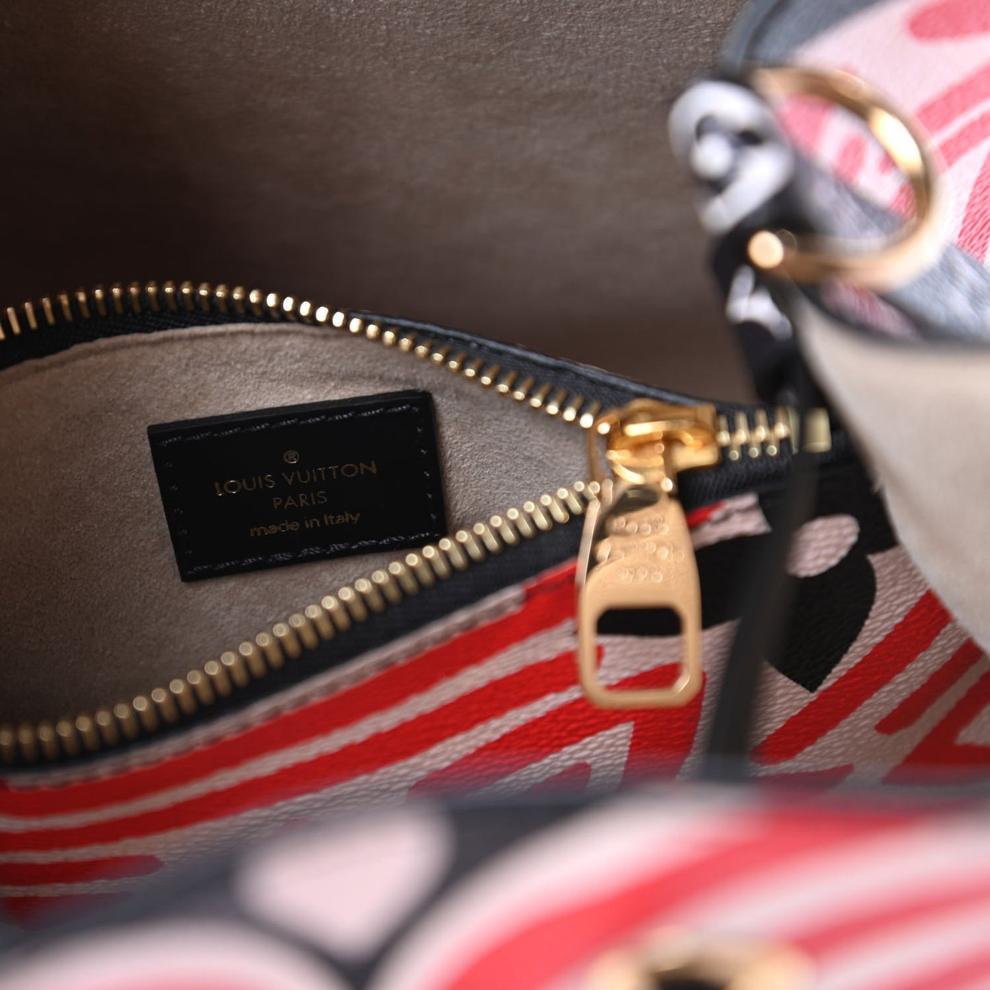Monogram Giant Crafty NeoNoe MM Creme Rouge Black