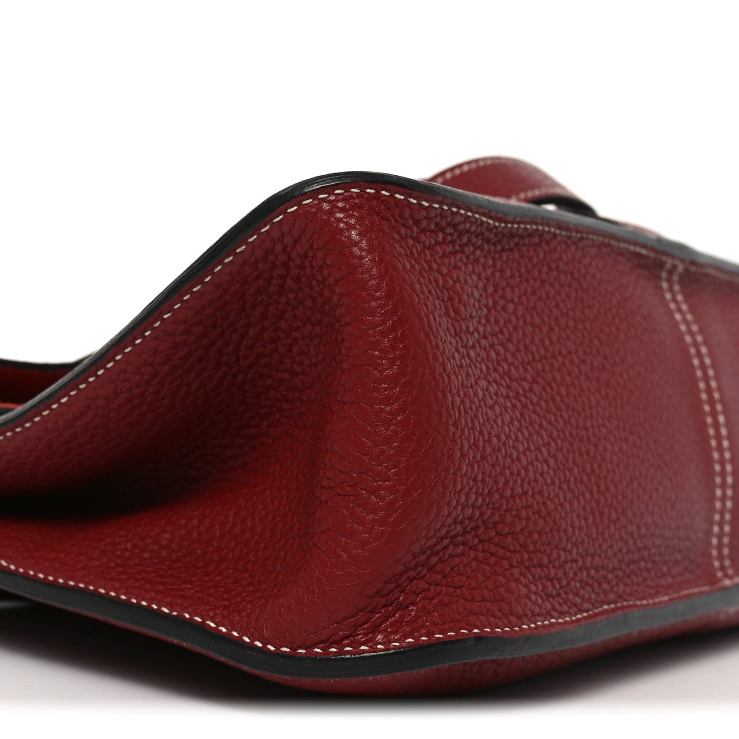 Hermes Taurillon Clemence Halzan 31 GM Rouge Grenat 9 of 10