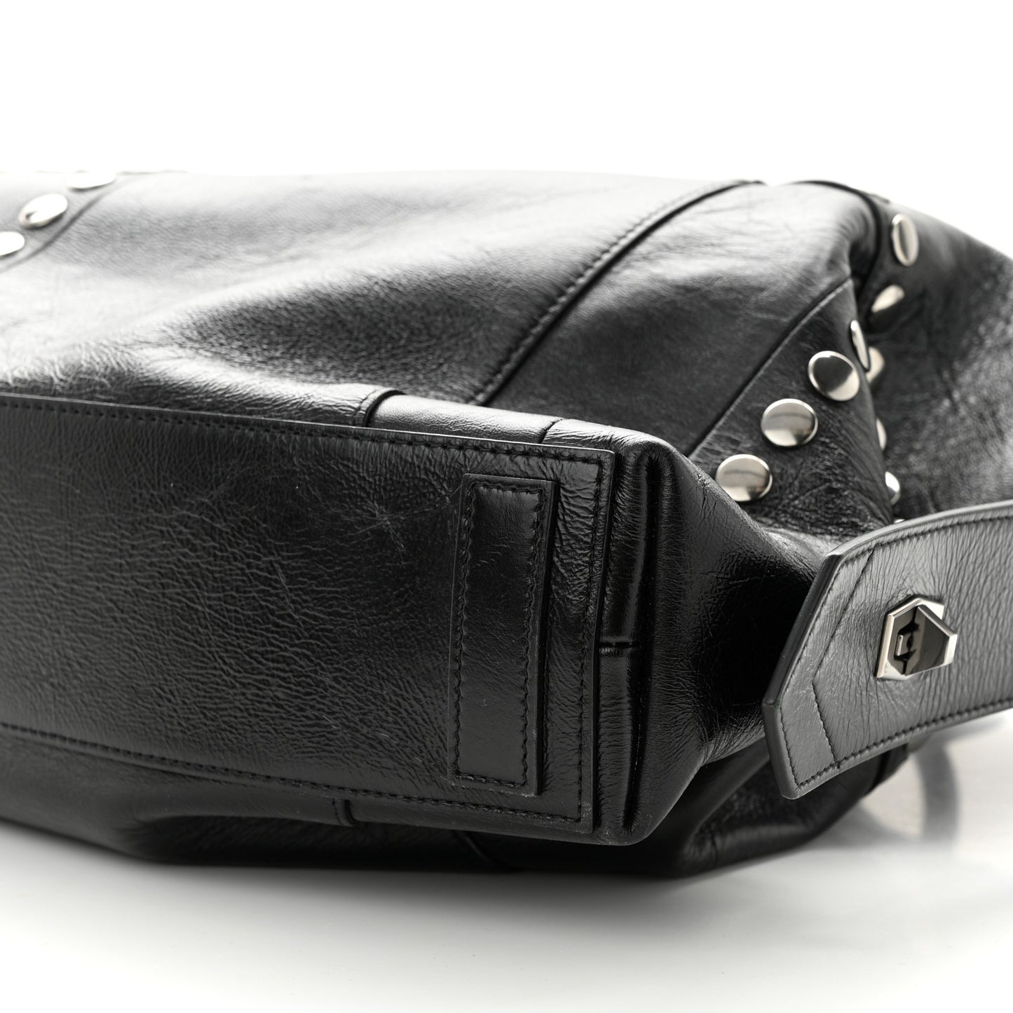 Smooth Calfskin Medium Studded Soft Antigona Black