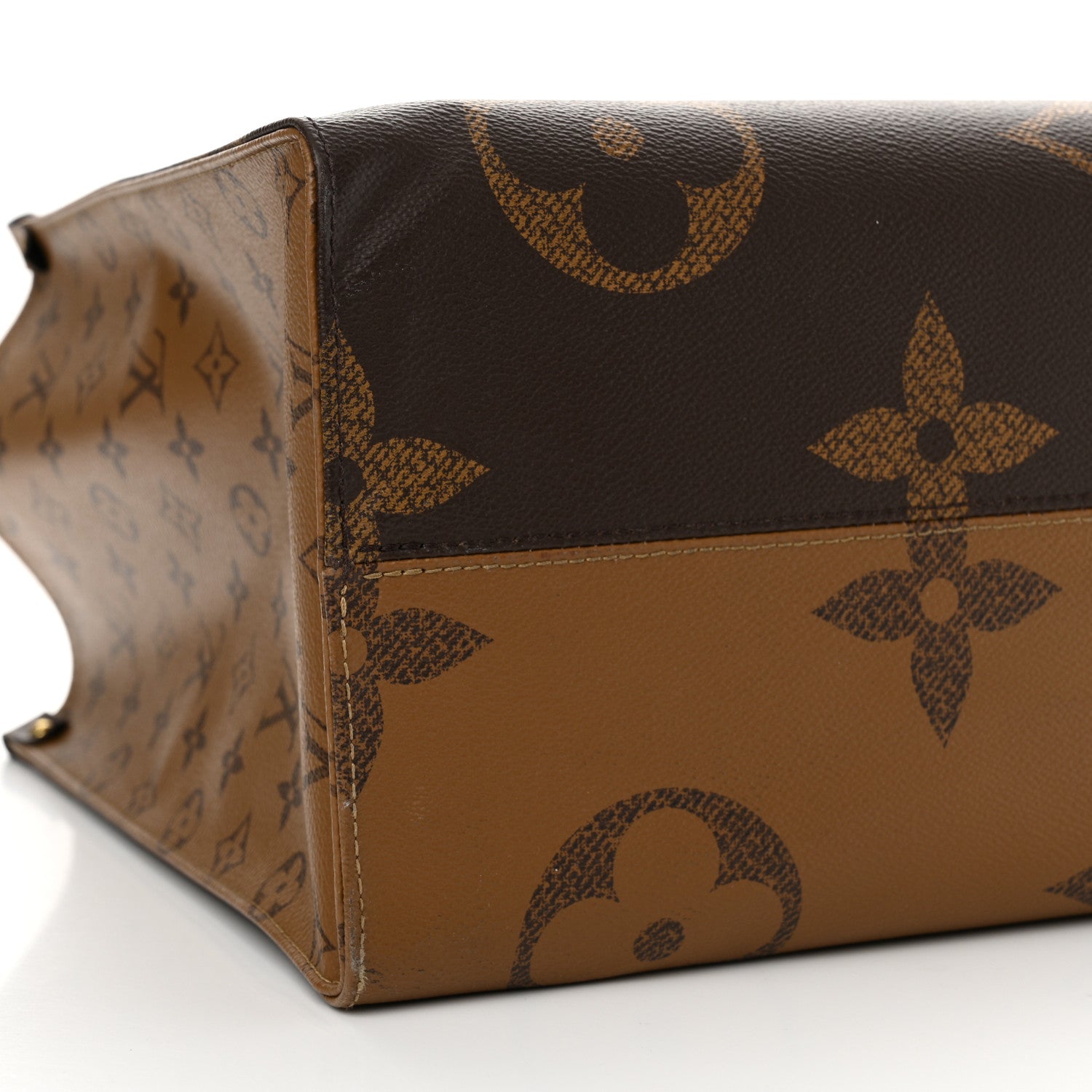 Louis Vuitton Reverse Monogram Giant Onthego GM 8 of 15