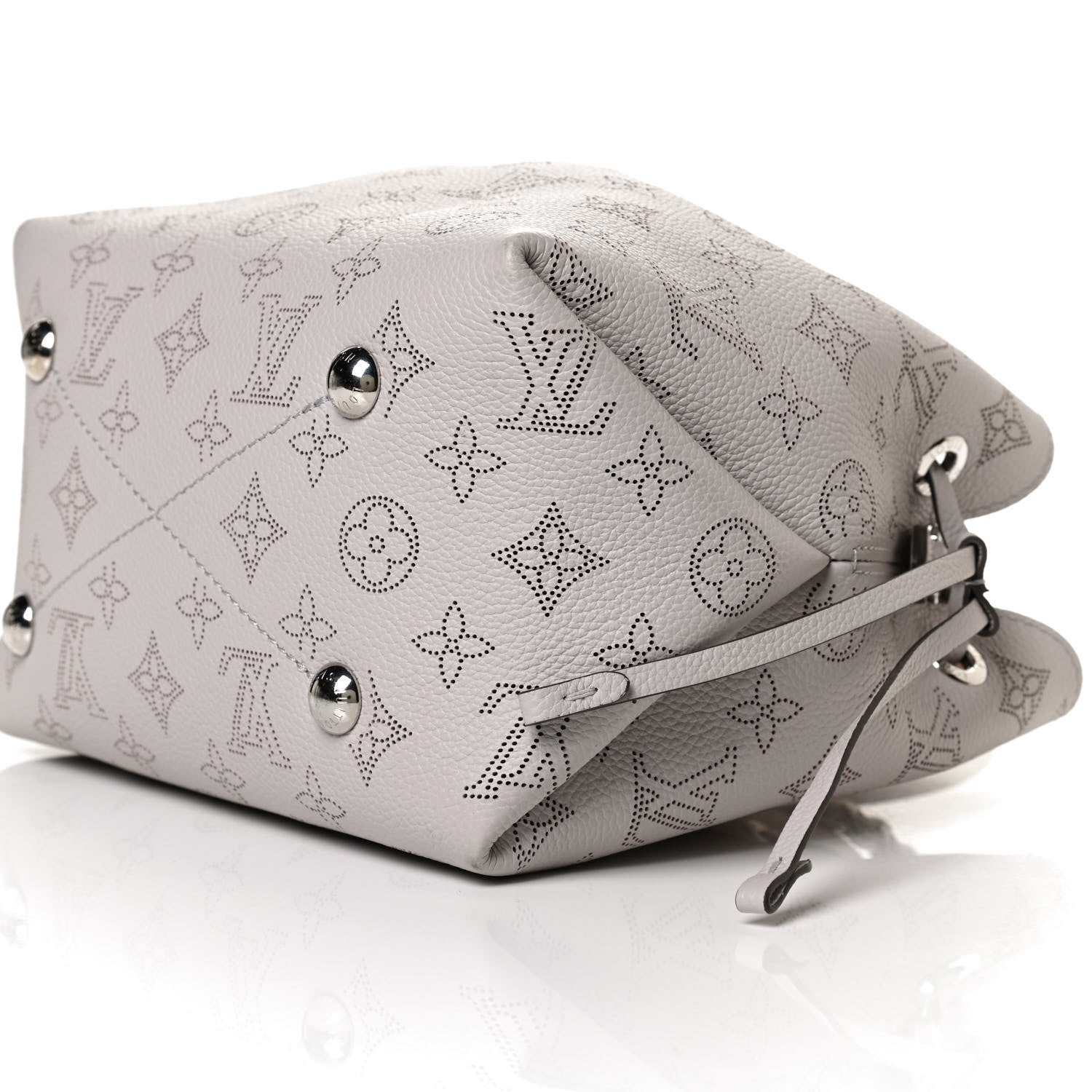 Louis Vuitton Mahina Bella Brume 7 of 11
