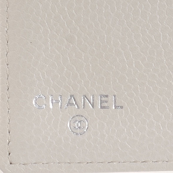 Caviar Reissue Classic Wallet White
