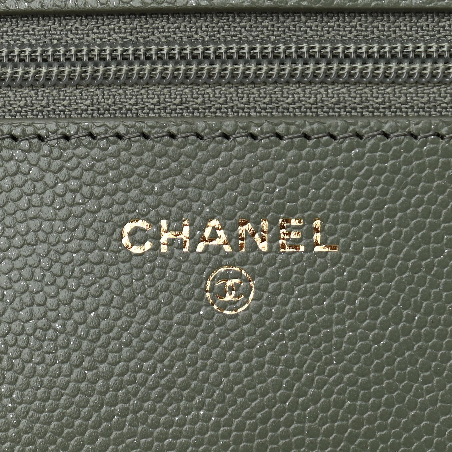 Iridescent Caviar Quilted Wallet On Chain WOC Green