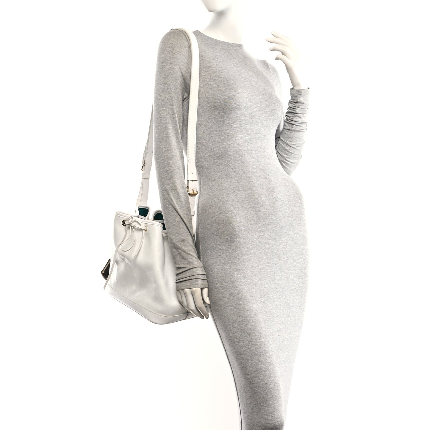 X SUN YITIAN Calfskin Monogram Petit Noe White
