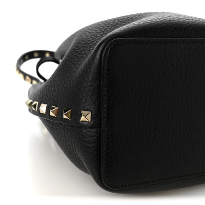 Valentino Garavani Grained Calfskin Rockstud Bucket Bag Black 8 of 9