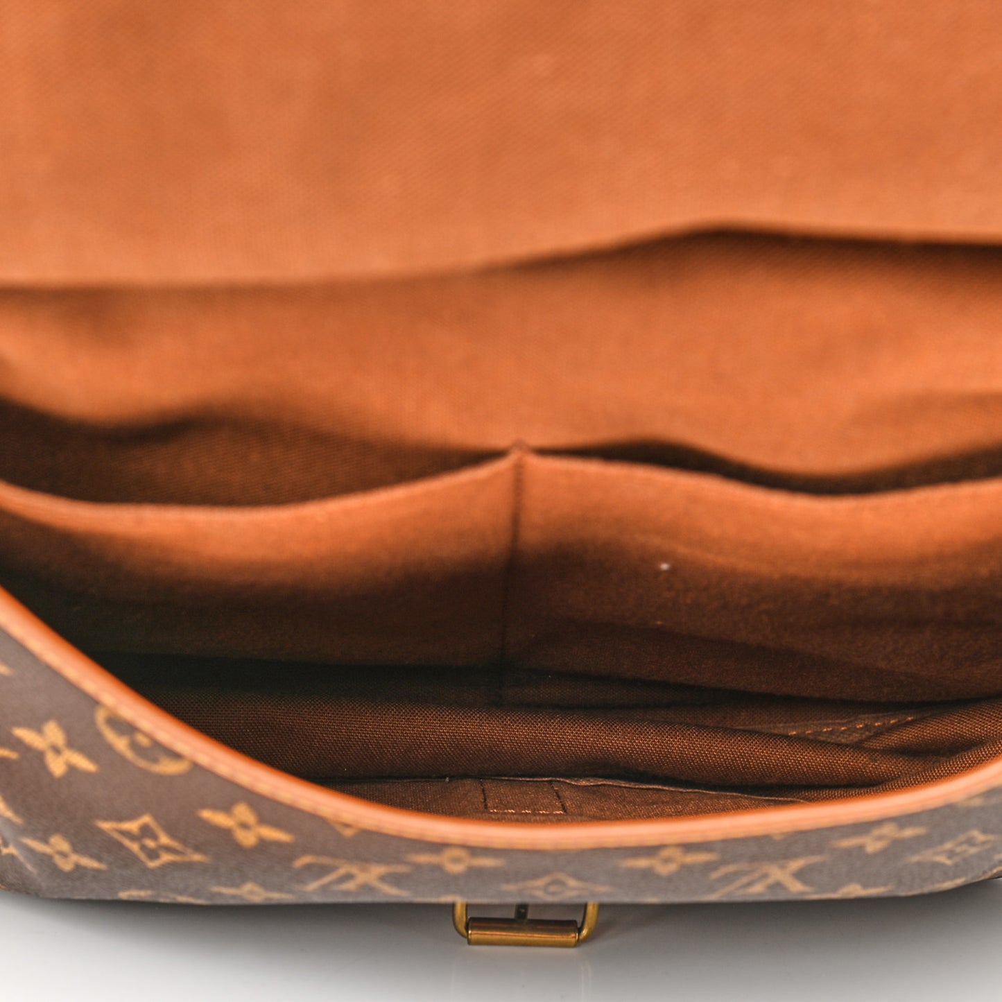 Monogram Saumur 35