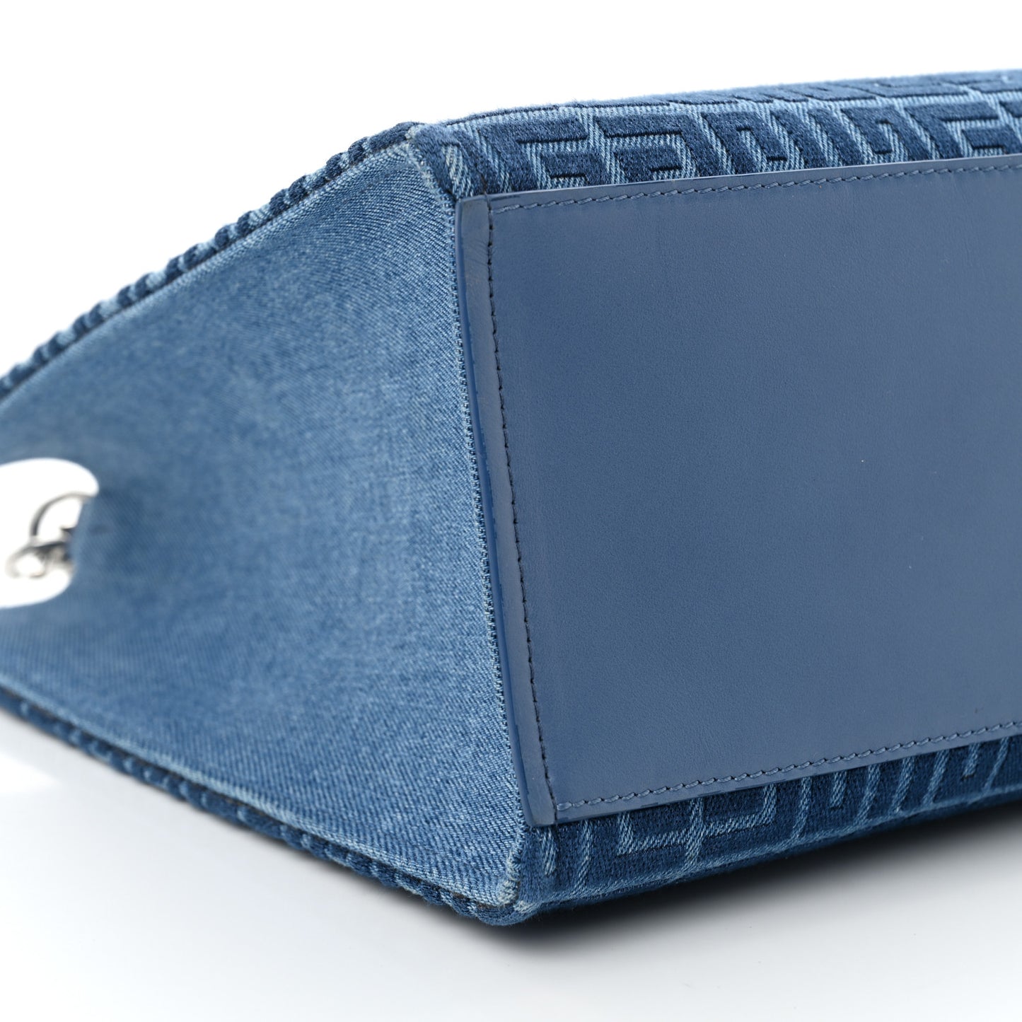Denim 4G Medium Chain Tote Blue