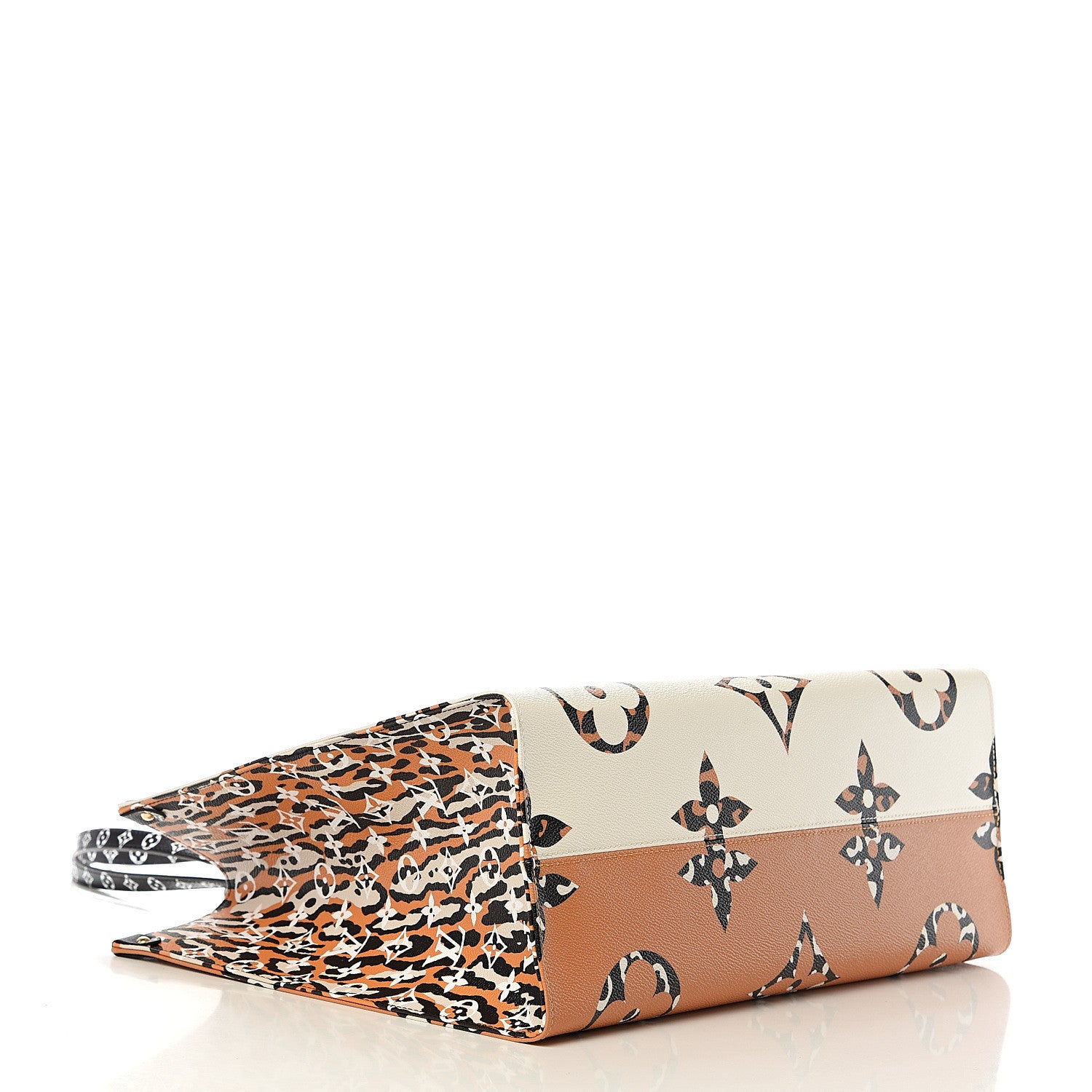 Louis Vuitton Monogram Giant Jungle Onthego GM Ivory 3 of 9