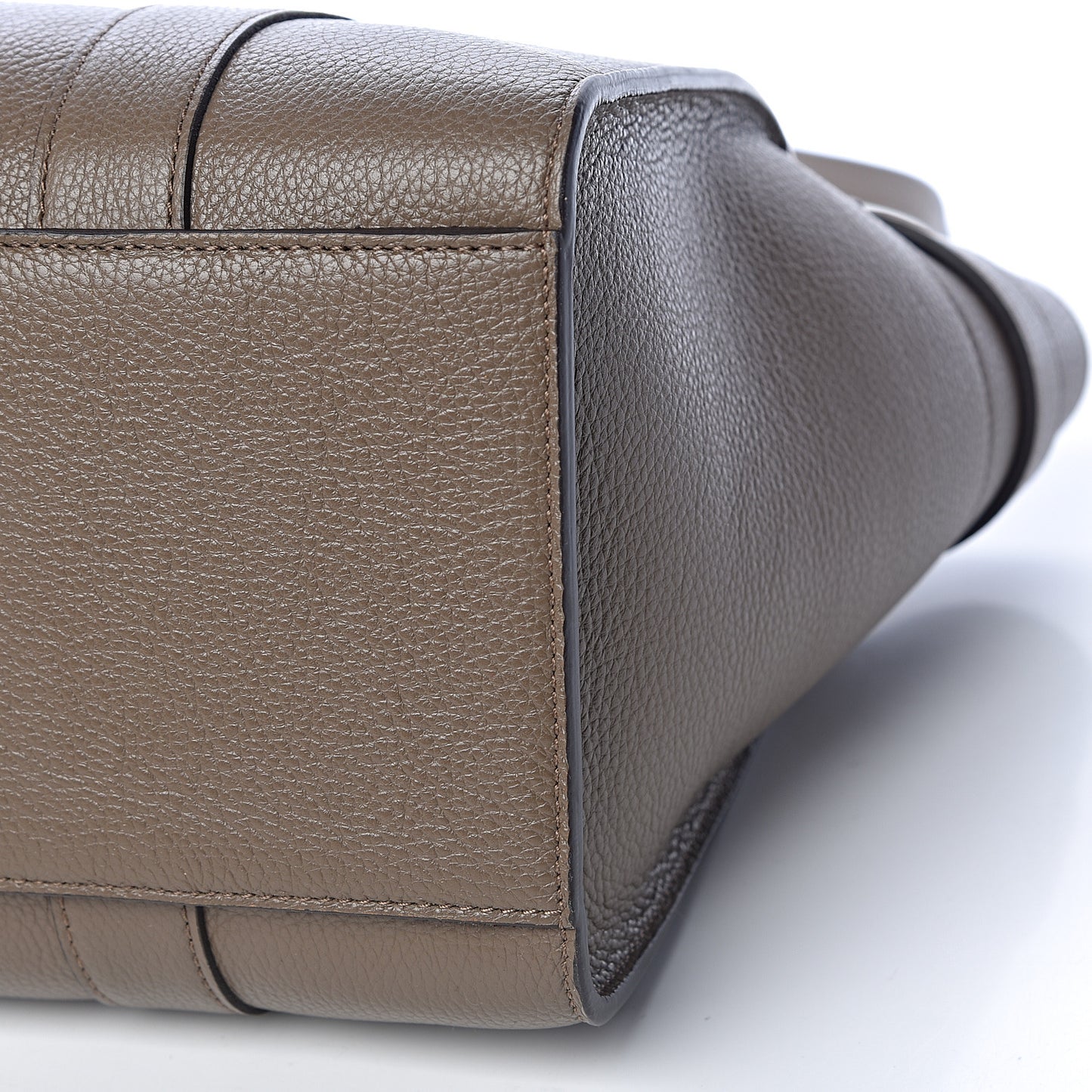 Classic Grain Small Bayswater Zip Tote Clay