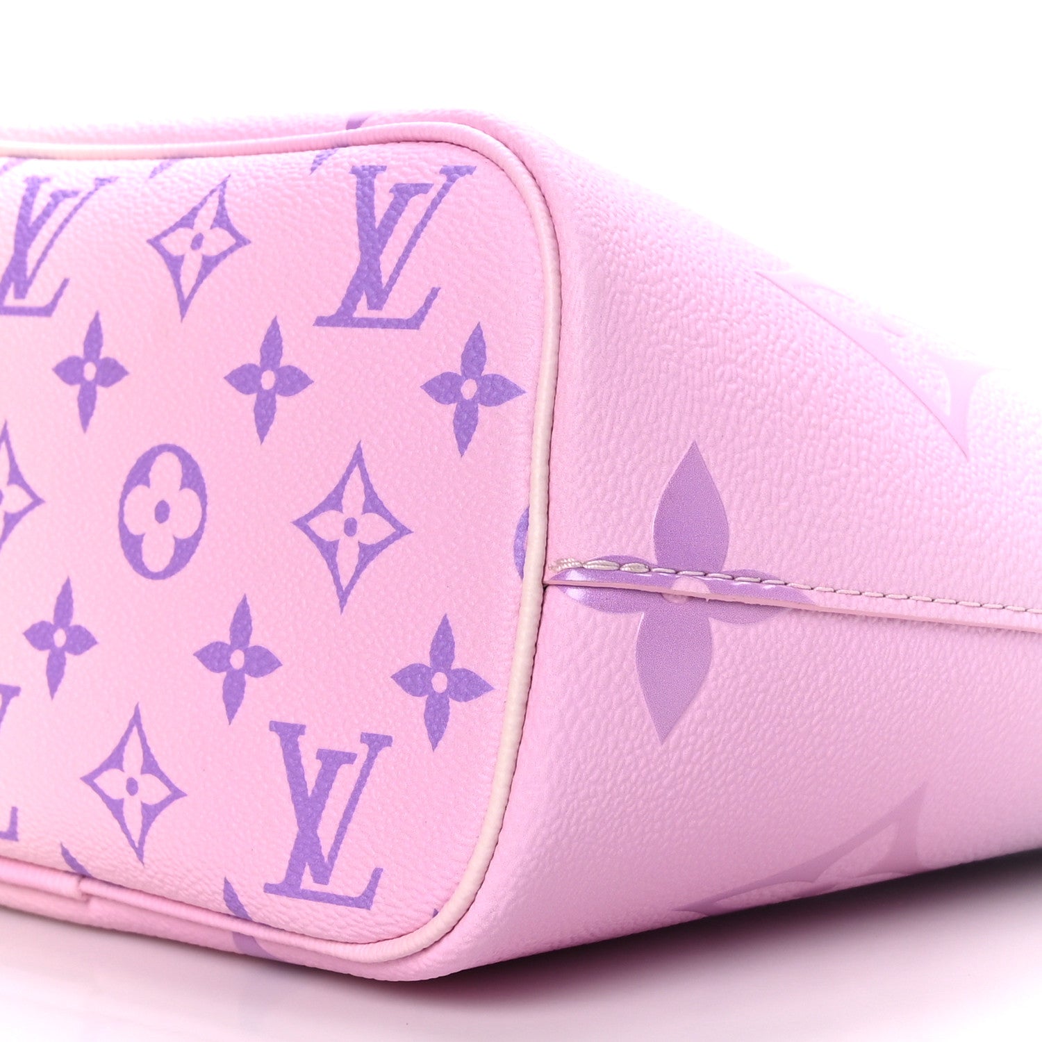 Louis Vuitton Monogram Giant Spring In The City Marshmallow Hobo PM Sunrise Pastel 8 of 9