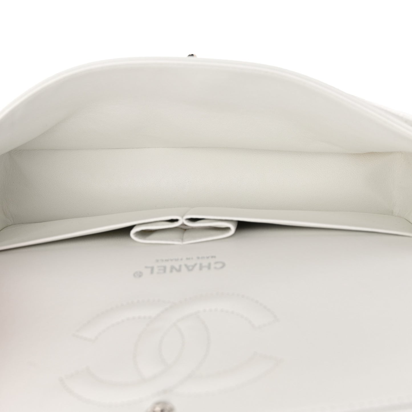 Caviar Quilted Medium Double Flap White