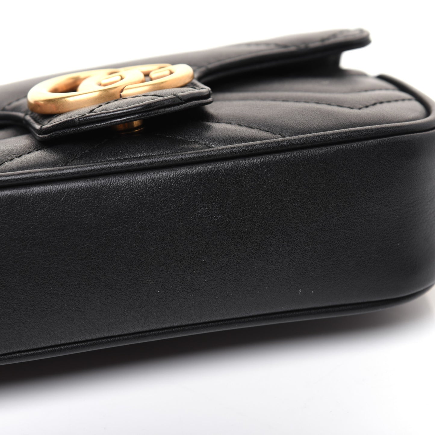 Calfskin Matelasse Super Mini GG Marmont Shoulder Bag Black