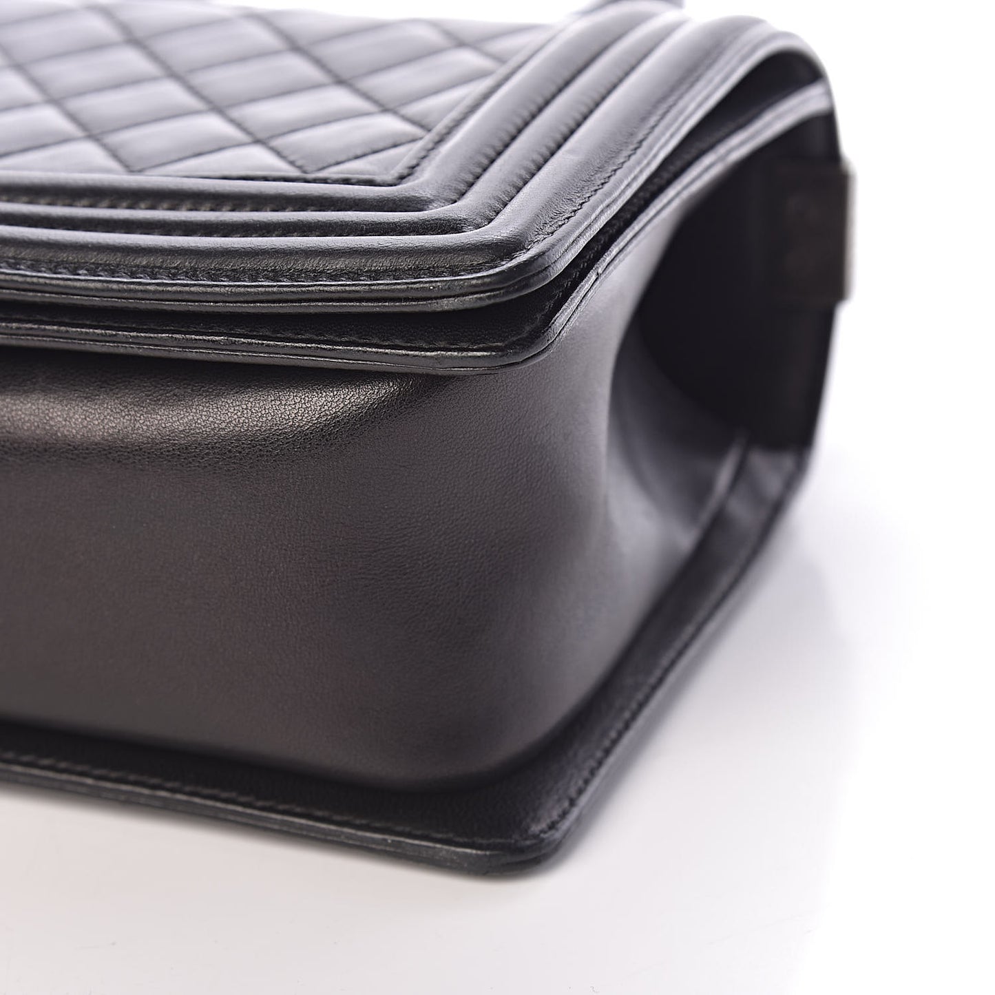 Lambskin Quilted Medium Boy Flap Black