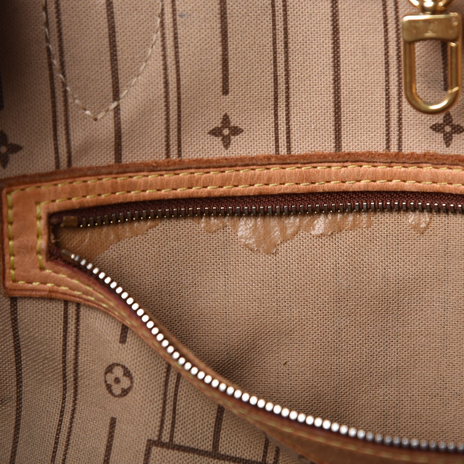 Louis Vuitton Monogram Neverfull MM 8 of 10