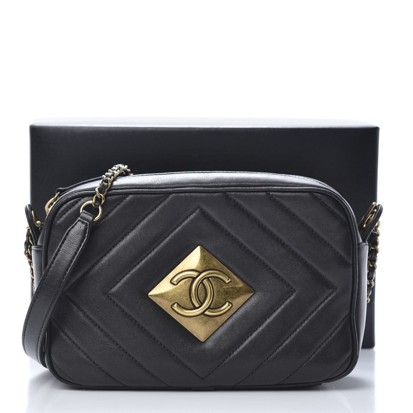 Lambskin Chevron Quilted Pyramid CC Camera Case Black