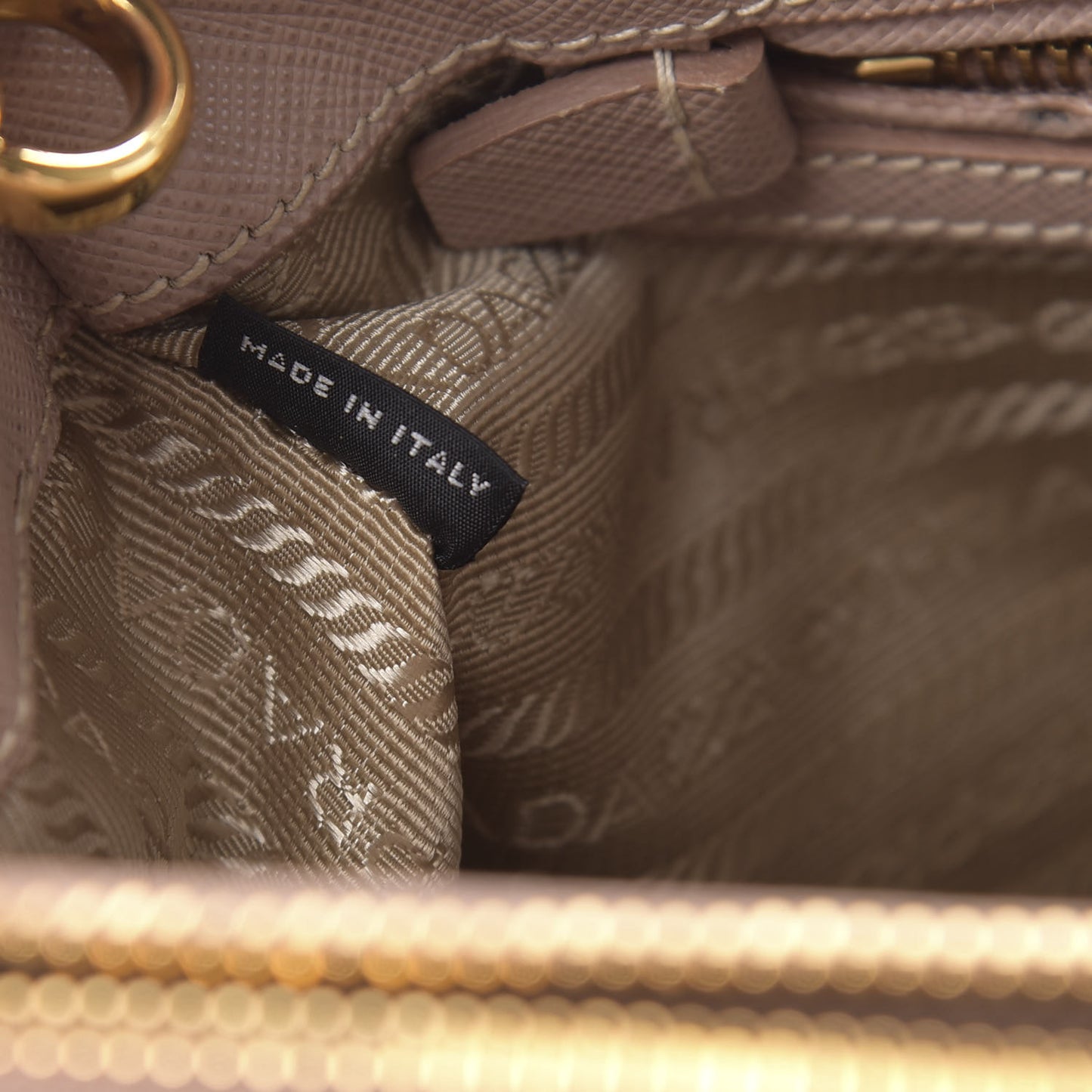 Saffiano Small Galleria Double Zip Tote Cammeo