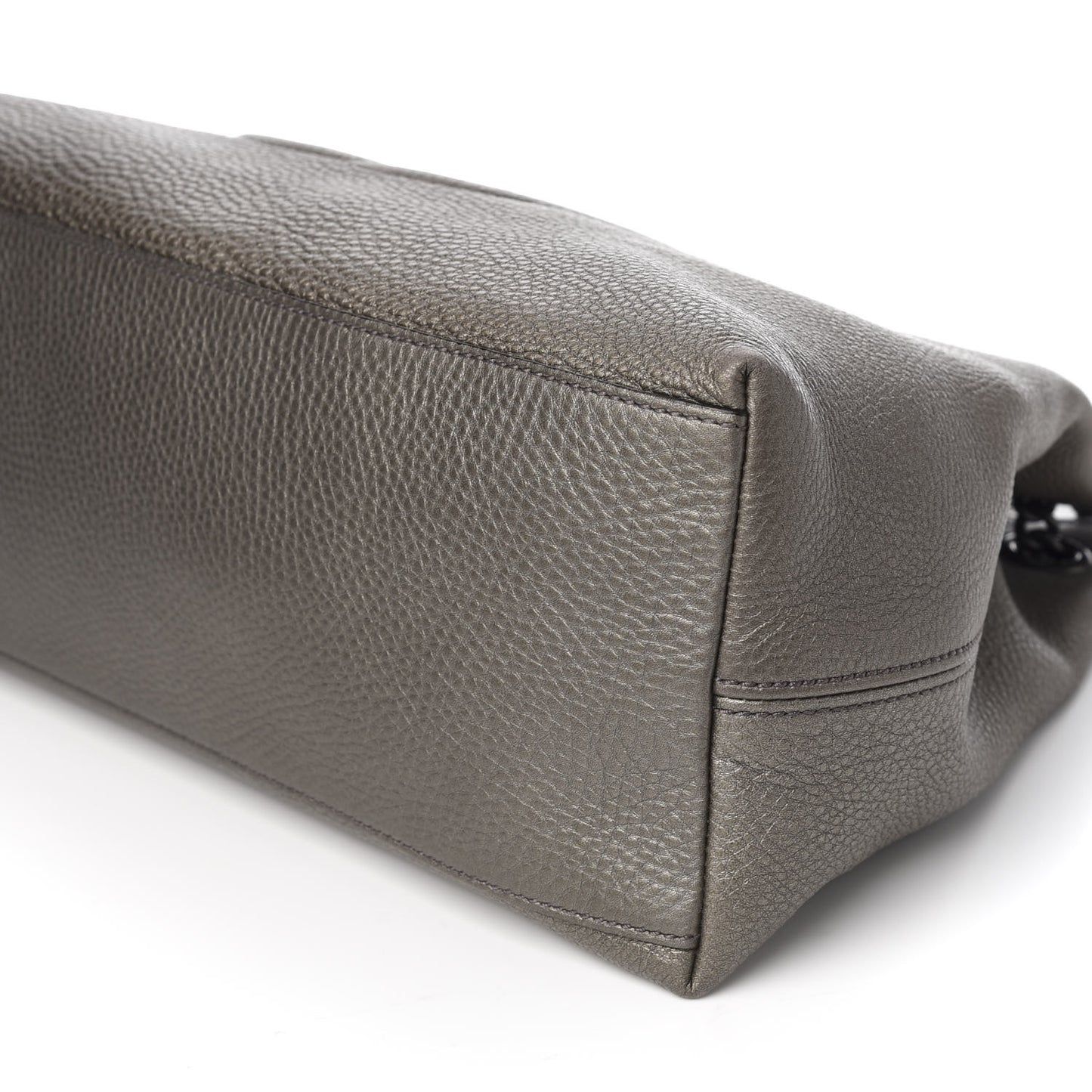 Metallic Pebbled Calfskin Medium Soho Chain Shoulder Bag Sasso