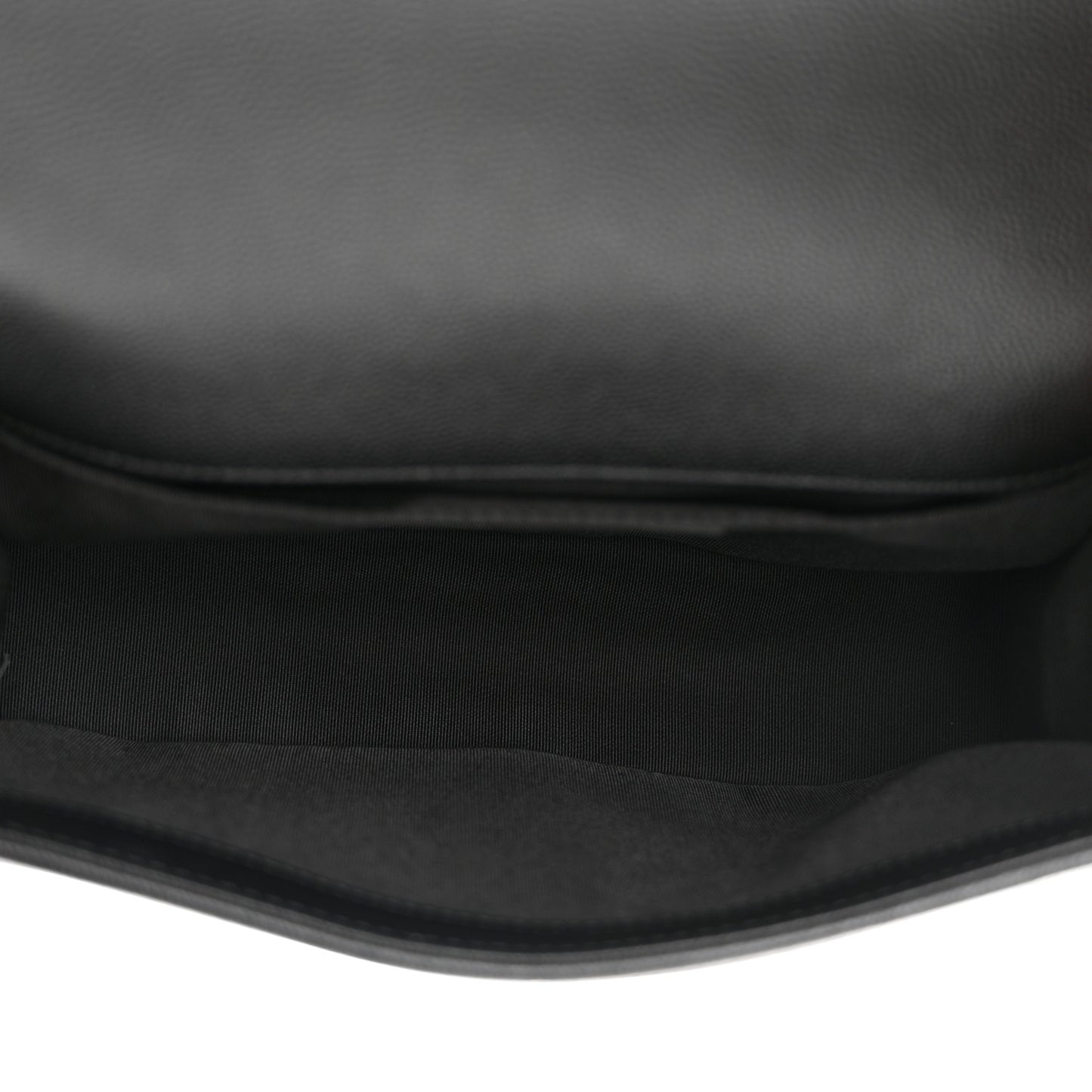 Caviar Quilted Medium Boy Flap Black