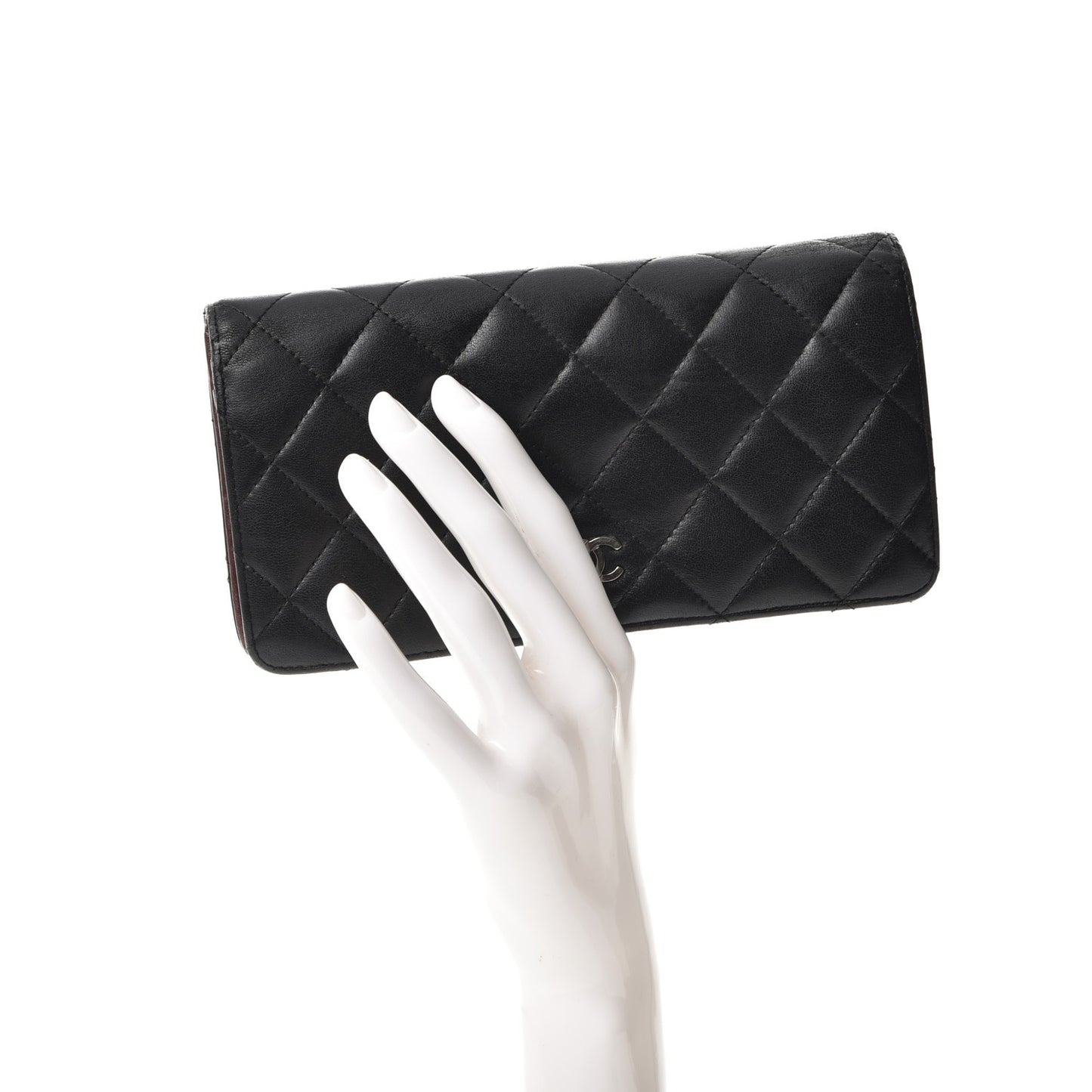 Lambskin Quilted Yen Wallet Black