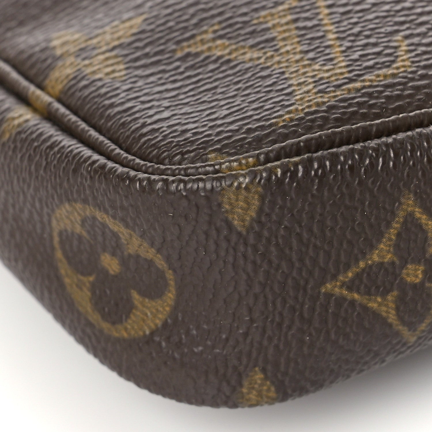 Louis Vuitton Monogram Pochette Accessories 8 of 10
