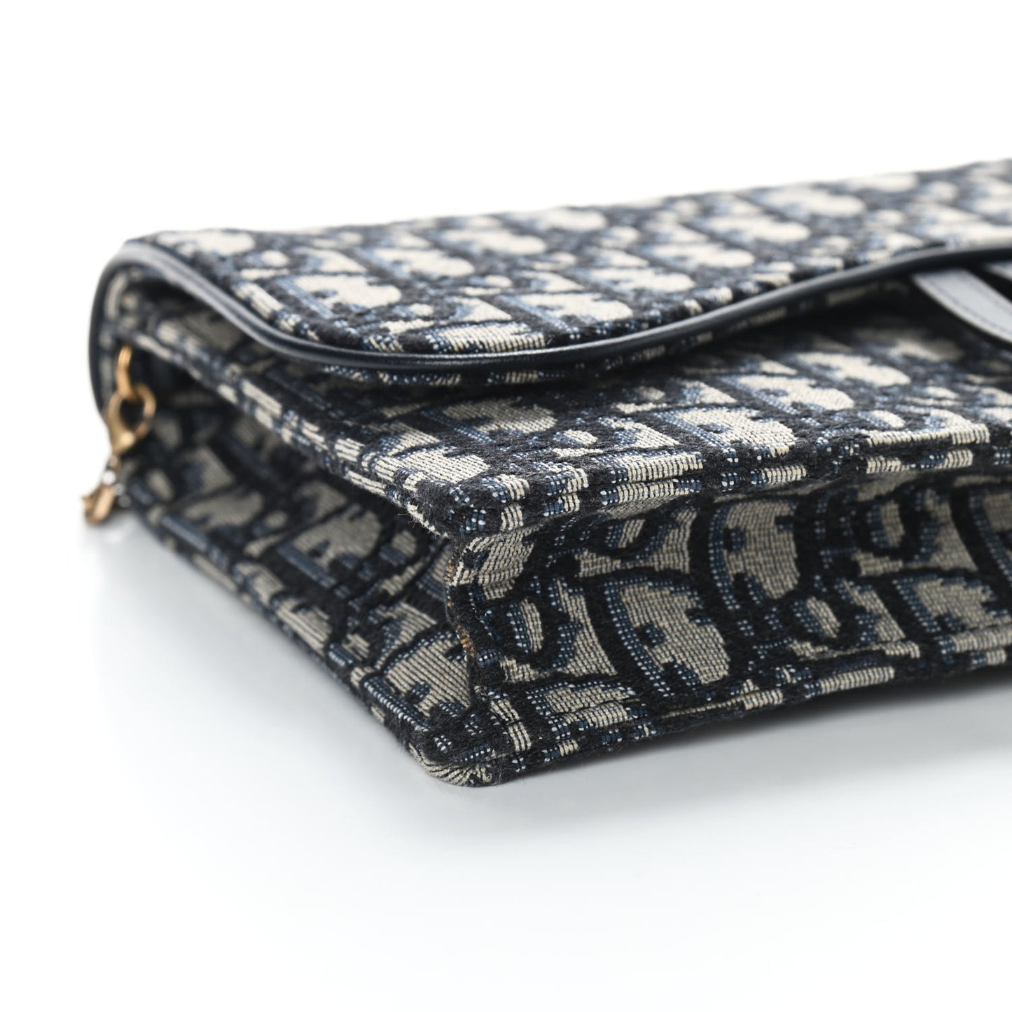 Oblique Saddle Chain Pouch Blue