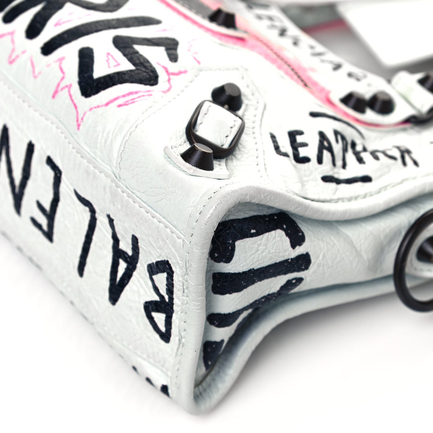 Agneau Graffiti All Over Classic Hardware Mini City White Multicolor