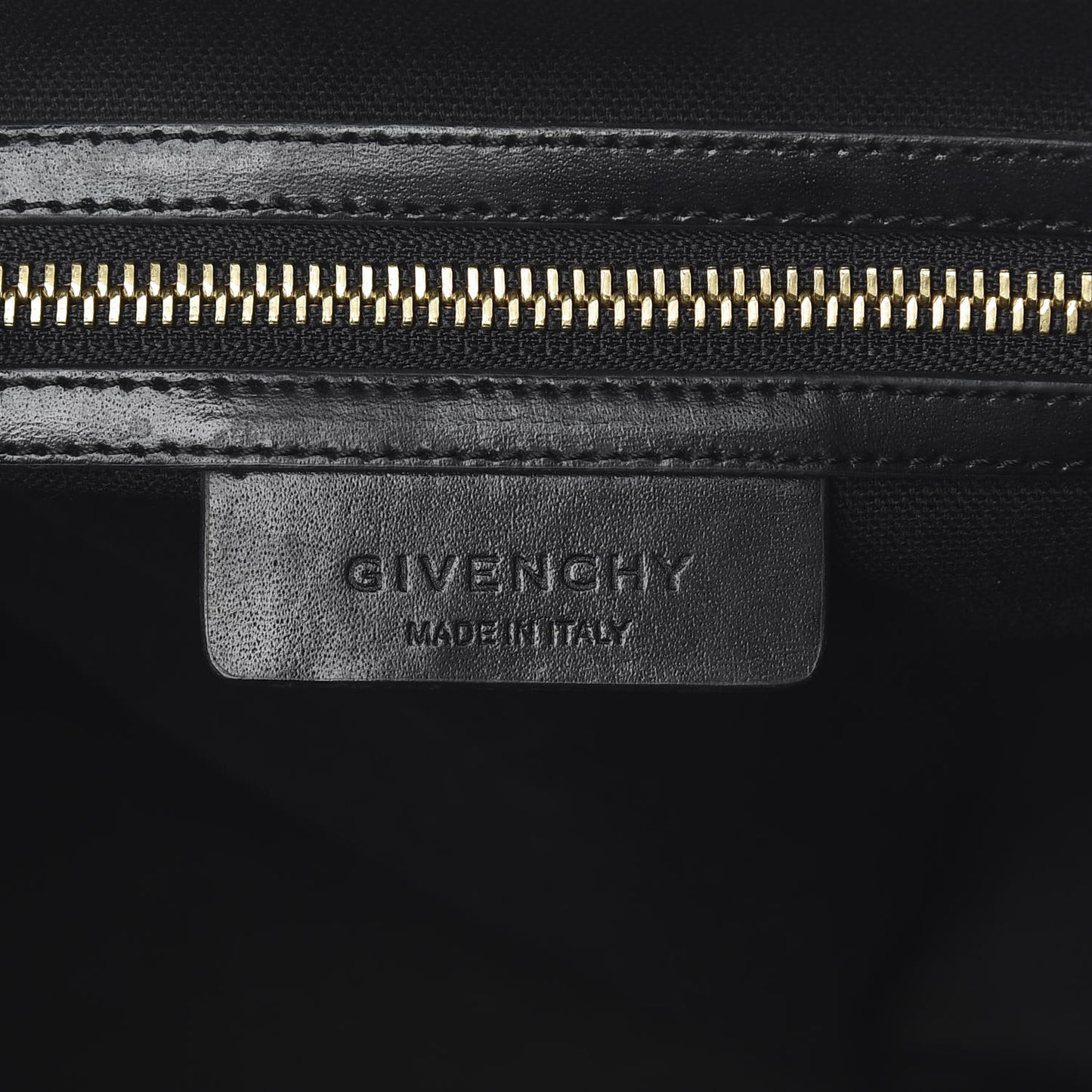 Shiny Lord Calfskin Medium Antigona Black