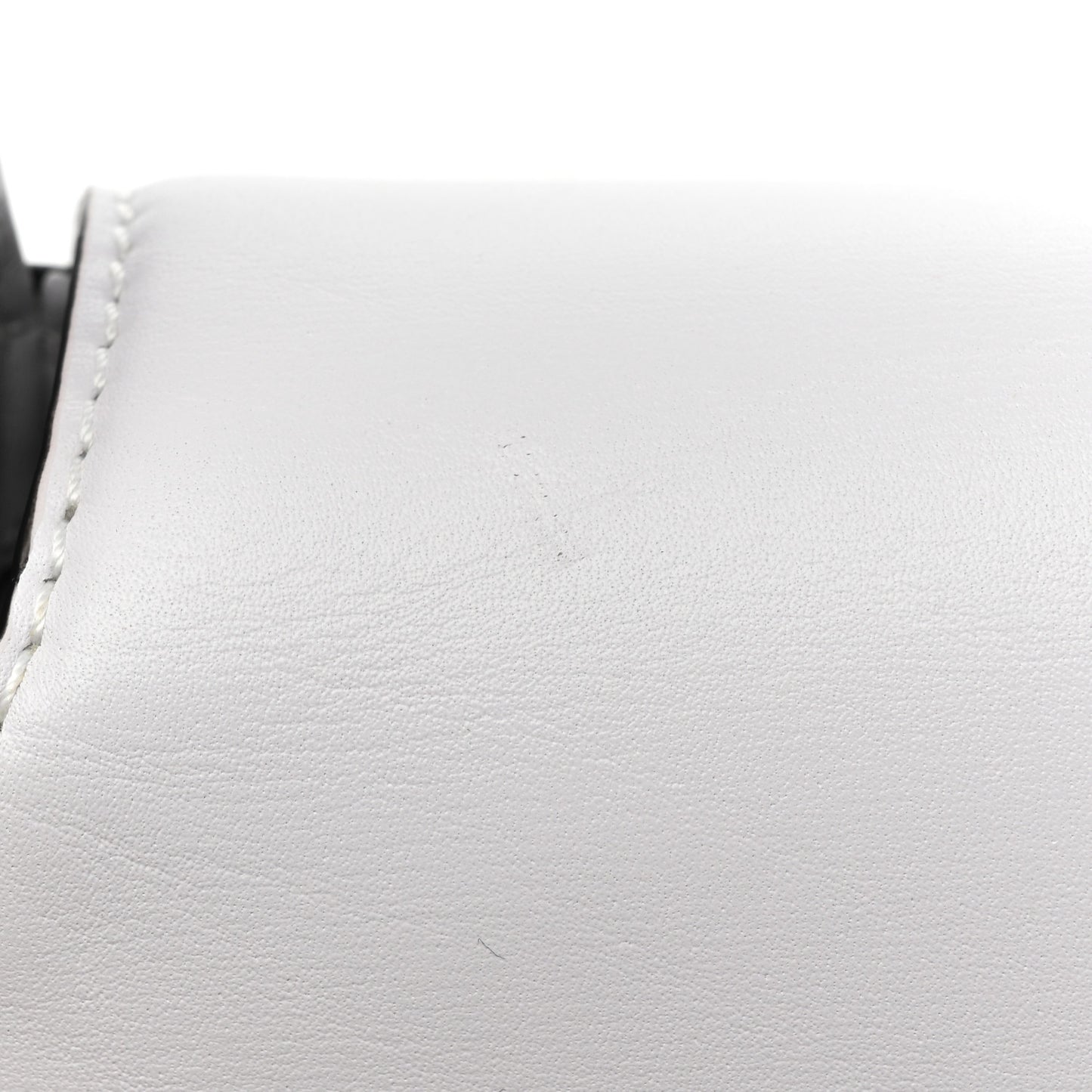 Calfskin Small Vlogo Chain Shoulder Bag Optic White