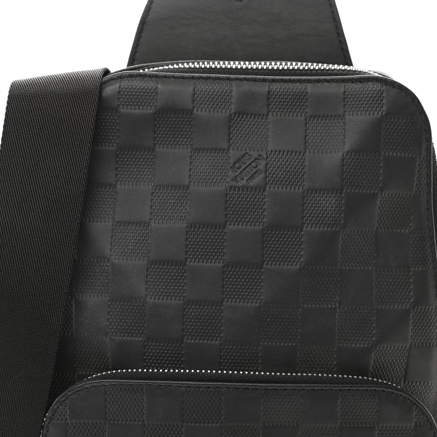 Damier Infini Avenue Sling Bag Onyx