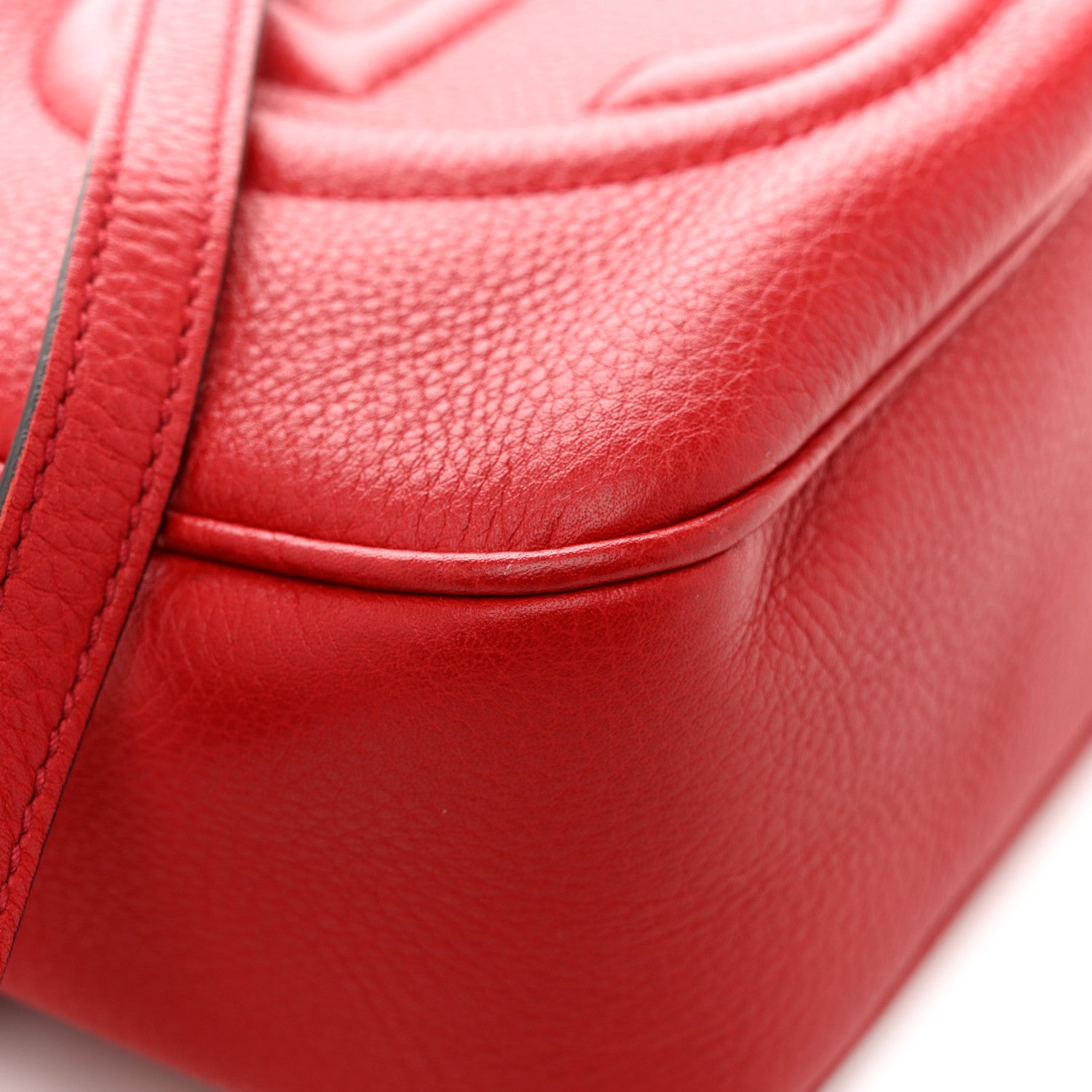 Gucci Pebbled Calfskin Small Soho Disco Bag Vibrant Red 1863616