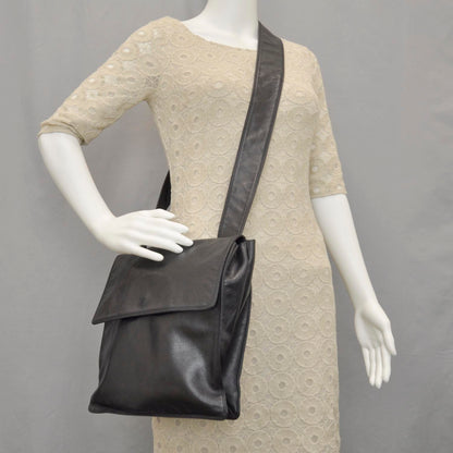 Chanel Lambskin CC Messenger Black 2 of 9