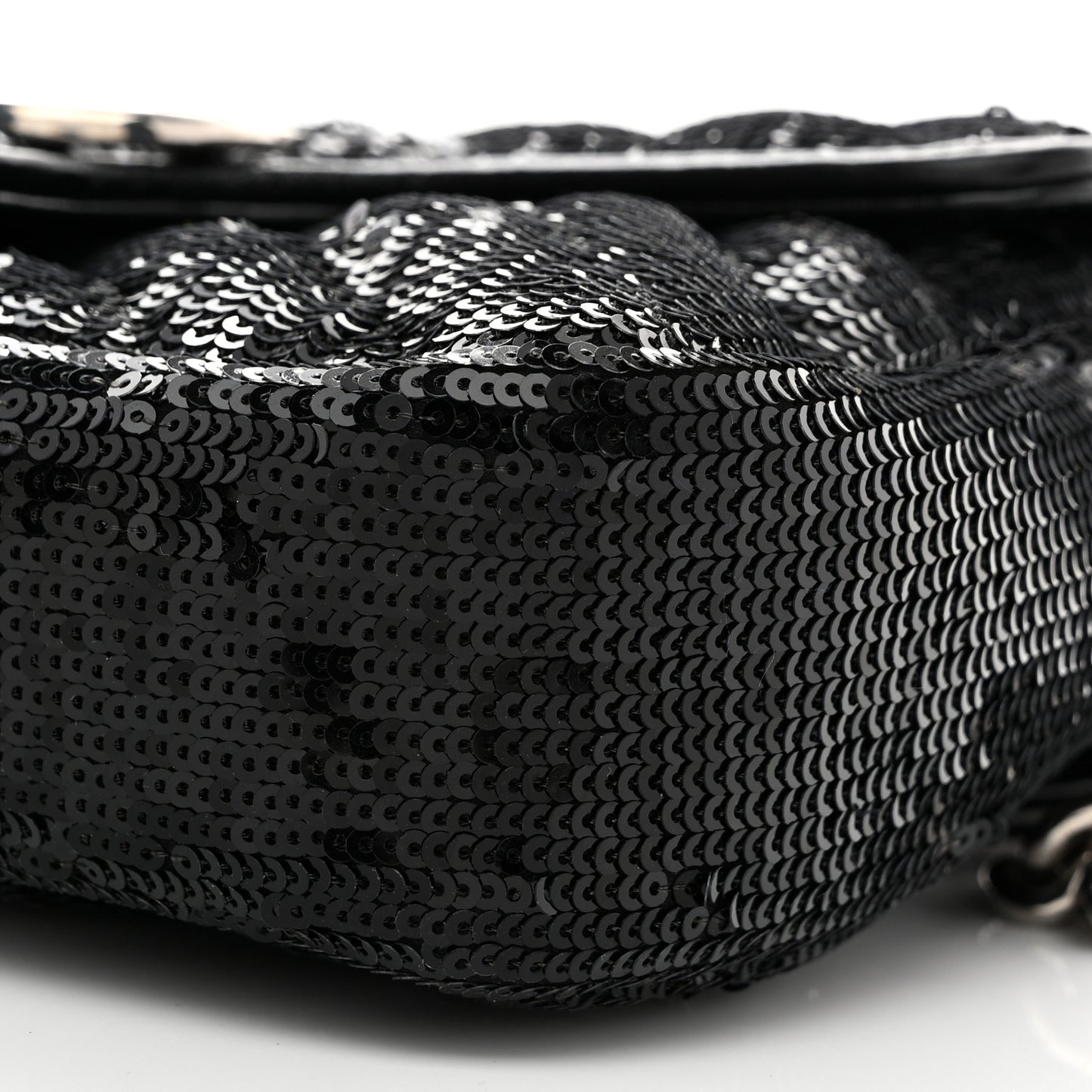 Sequin Matelasse Diagonal Mini GG Marmont Shoulder Bag Black