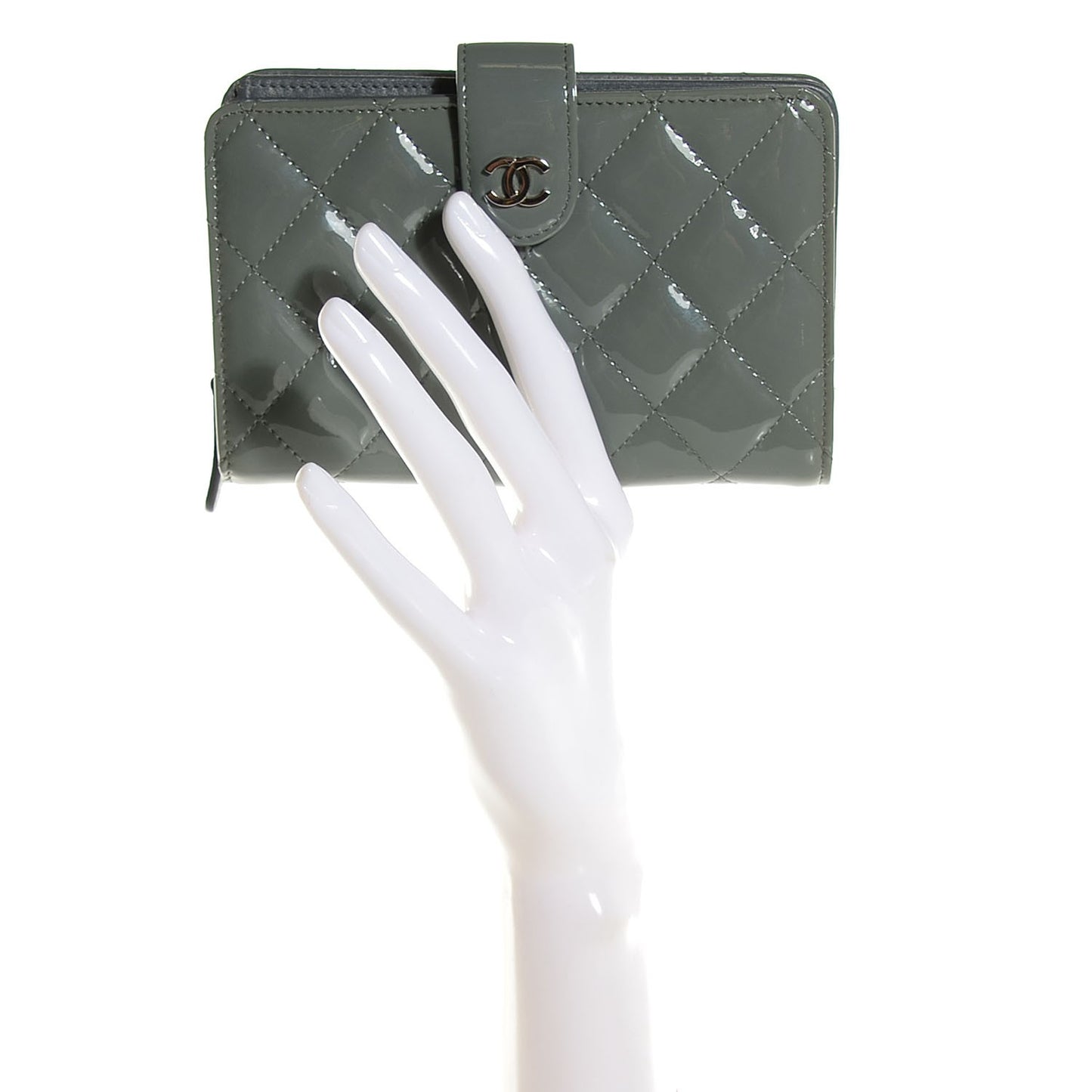 Patent Quilted L-Zip Pocket Wallet Grey