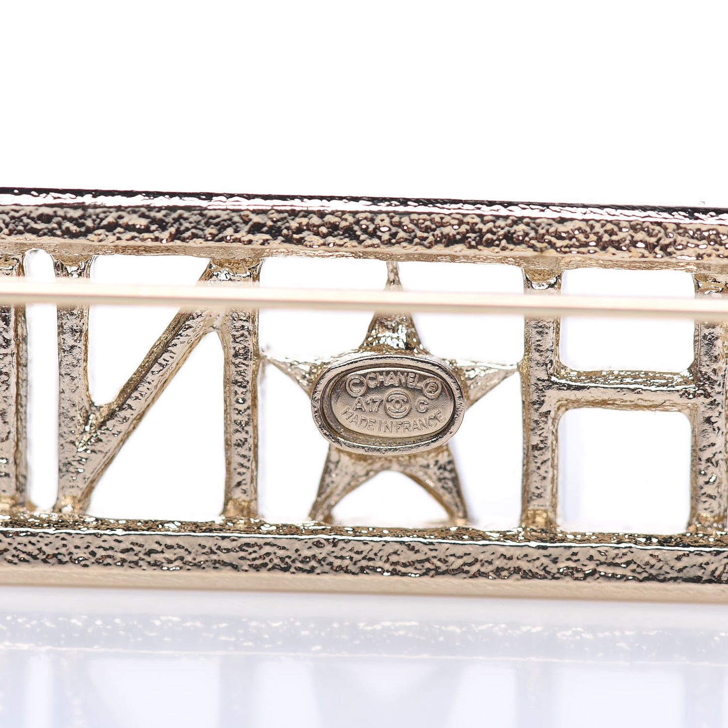 Star Logo Brooch Gold